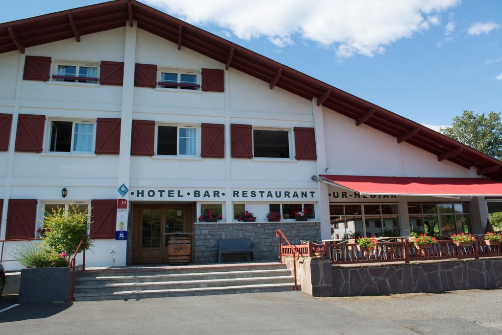 Logis Hotel Ur-Hegian Еноа Екстер'єр фото